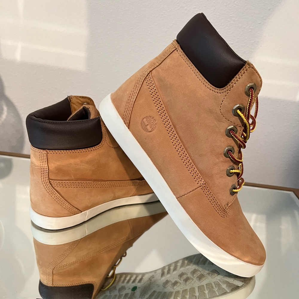 WOMEN'S DAUSETTE SNEAKER BOOTS